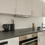 Apartmán In With Wifi Neksø